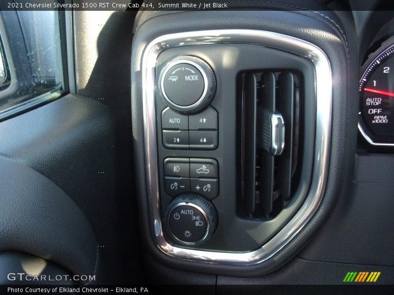 Summit White / Jet Black 2021 Chevrolet Silverado 1500 RST Crew Cab 4x4