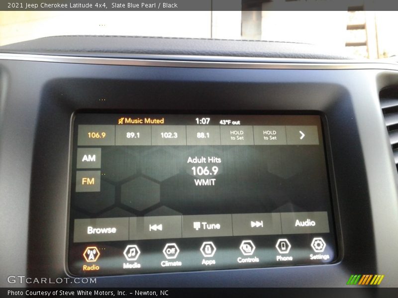 Slate Blue Pearl / Black 2021 Jeep Cherokee Latitude 4x4