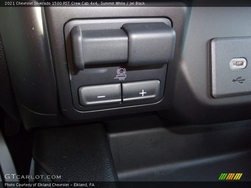 Summit White / Jet Black 2021 Chevrolet Silverado 1500 RST Crew Cab 4x4