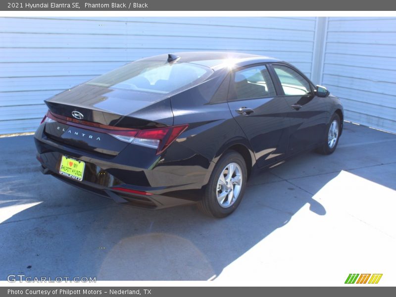 Phantom Black / Black 2021 Hyundai Elantra SE