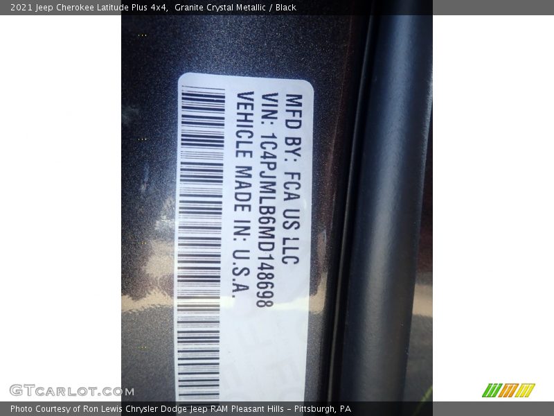 Granite Crystal Metallic / Black 2021 Jeep Cherokee Latitude Plus 4x4