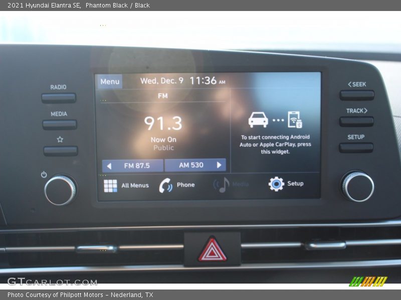 Phantom Black / Black 2021 Hyundai Elantra SE