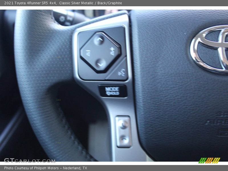 Classic Silver Metallic / Black/Graphite 2021 Toyota 4Runner SR5 4x4