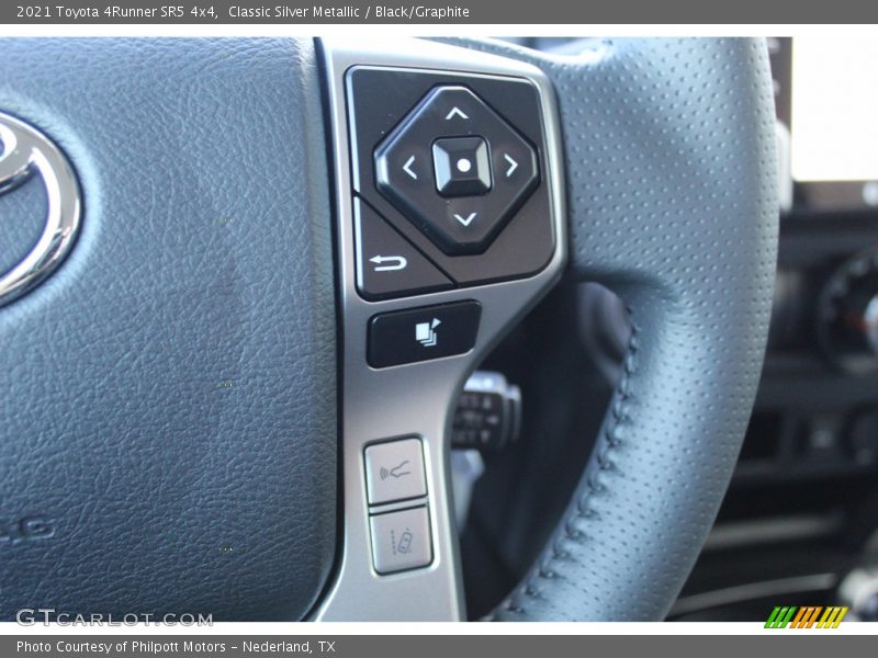 Classic Silver Metallic / Black/Graphite 2021 Toyota 4Runner SR5 4x4