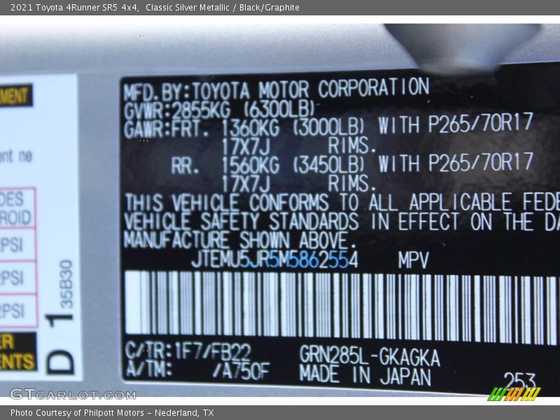 Classic Silver Metallic / Black/Graphite 2021 Toyota 4Runner SR5 4x4