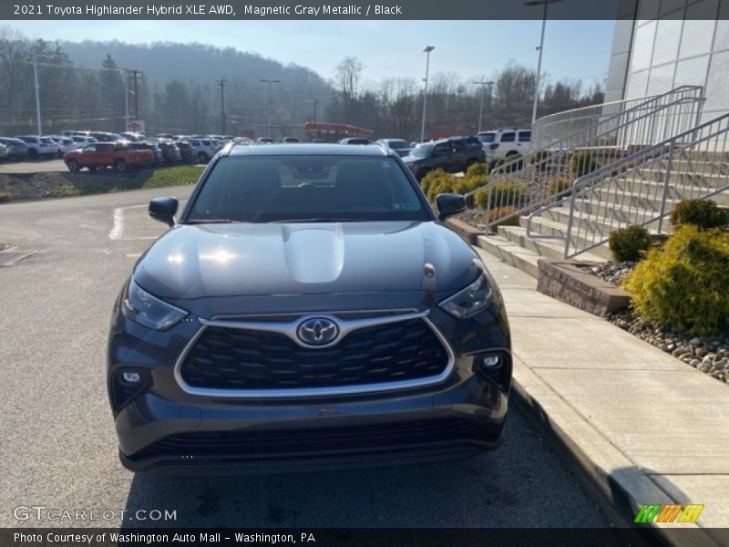 Magnetic Gray Metallic / Black 2021 Toyota Highlander Hybrid XLE AWD