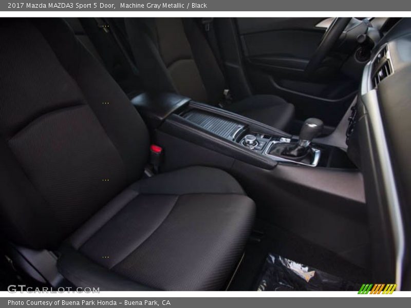 Machine Gray Metallic / Black 2017 Mazda MAZDA3 Sport 5 Door