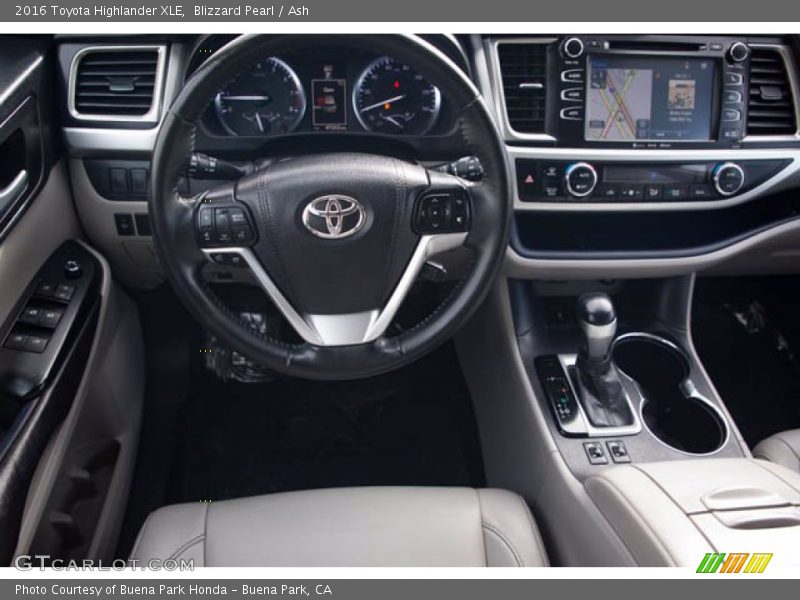 Blizzard Pearl / Ash 2016 Toyota Highlander XLE