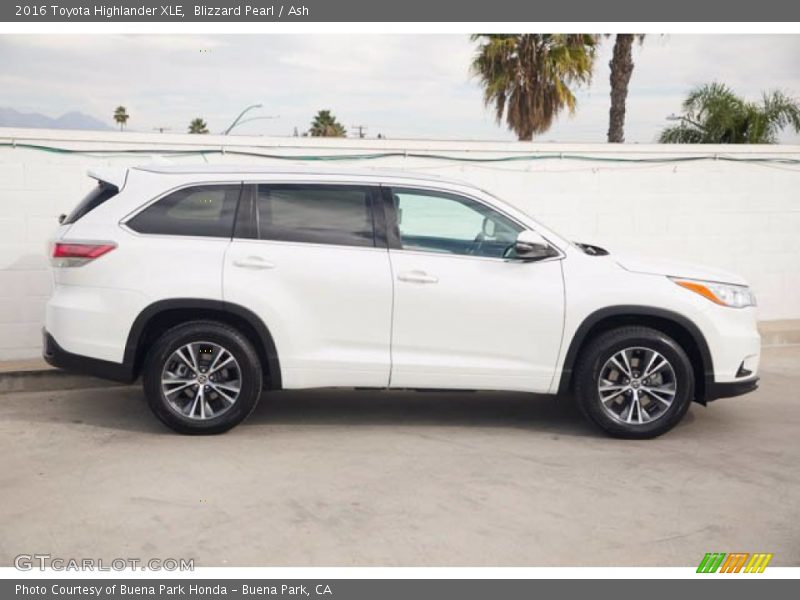 Blizzard Pearl / Ash 2016 Toyota Highlander XLE
