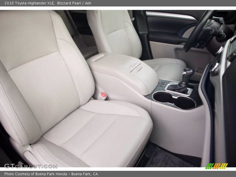 Blizzard Pearl / Ash 2016 Toyota Highlander XLE