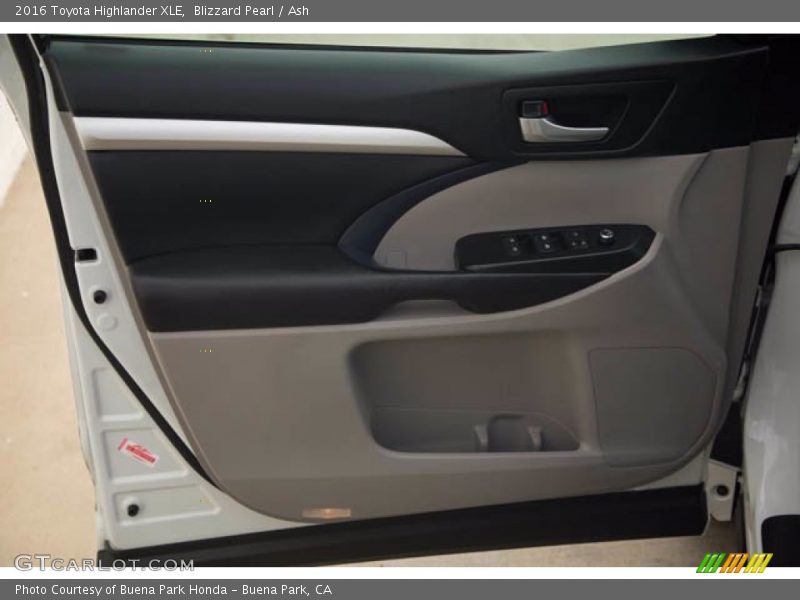 Blizzard Pearl / Ash 2016 Toyota Highlander XLE