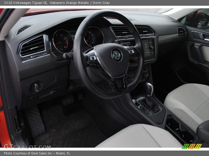 Habanero Orange Metallic / Storm Gray 2018 Volkswagen Tiguan SE