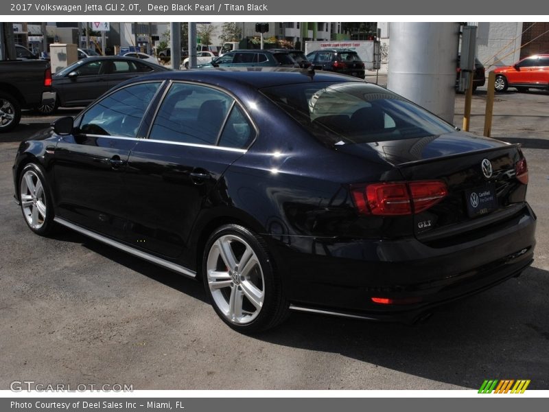 Deep Black Pearl / Titan Black 2017 Volkswagen Jetta GLI 2.0T