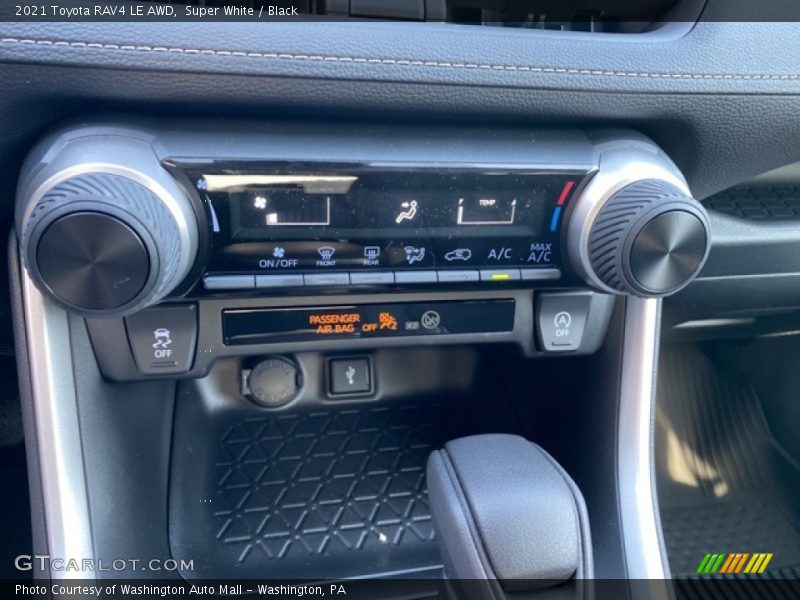 Super White / Black 2021 Toyota RAV4 LE AWD
