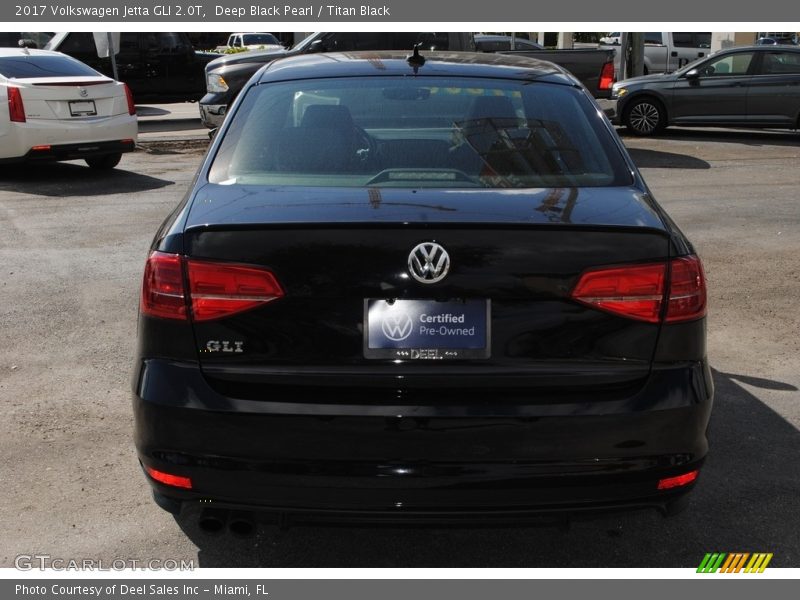 Deep Black Pearl / Titan Black 2017 Volkswagen Jetta GLI 2.0T