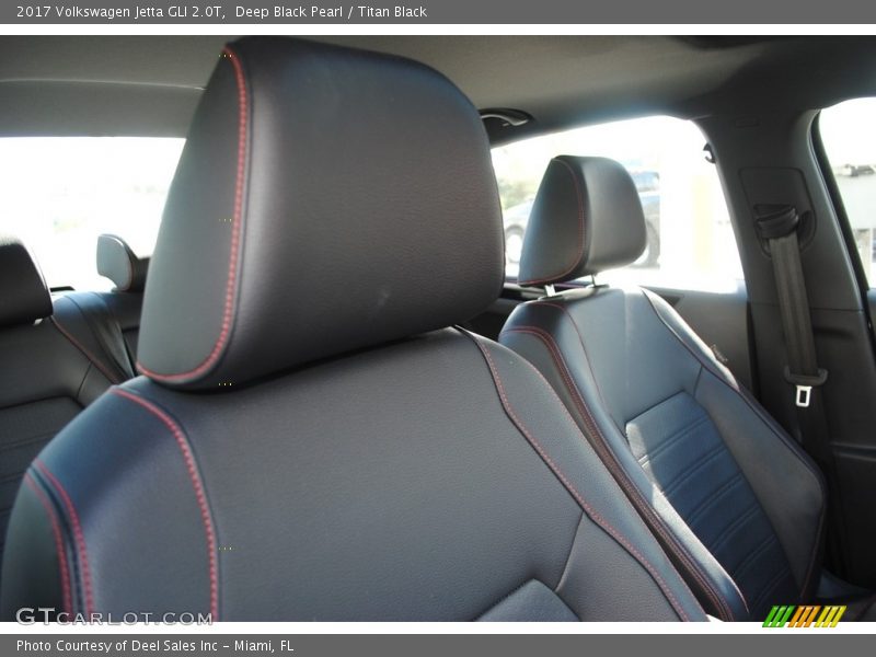 Deep Black Pearl / Titan Black 2017 Volkswagen Jetta GLI 2.0T