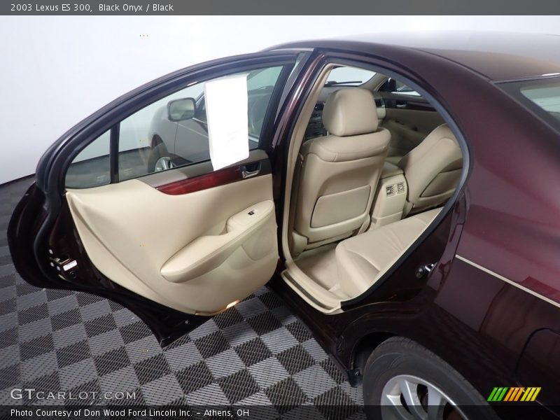Black Onyx / Black 2003 Lexus ES 300