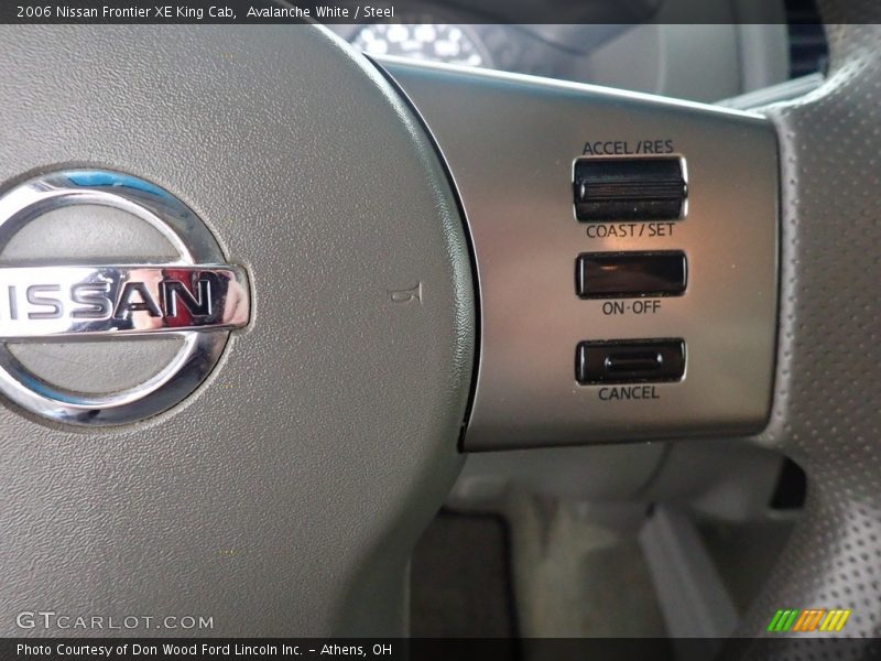 Avalanche White / Steel 2006 Nissan Frontier XE King Cab
