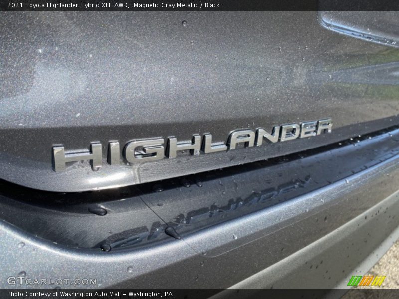 Magnetic Gray Metallic / Black 2021 Toyota Highlander Hybrid XLE AWD