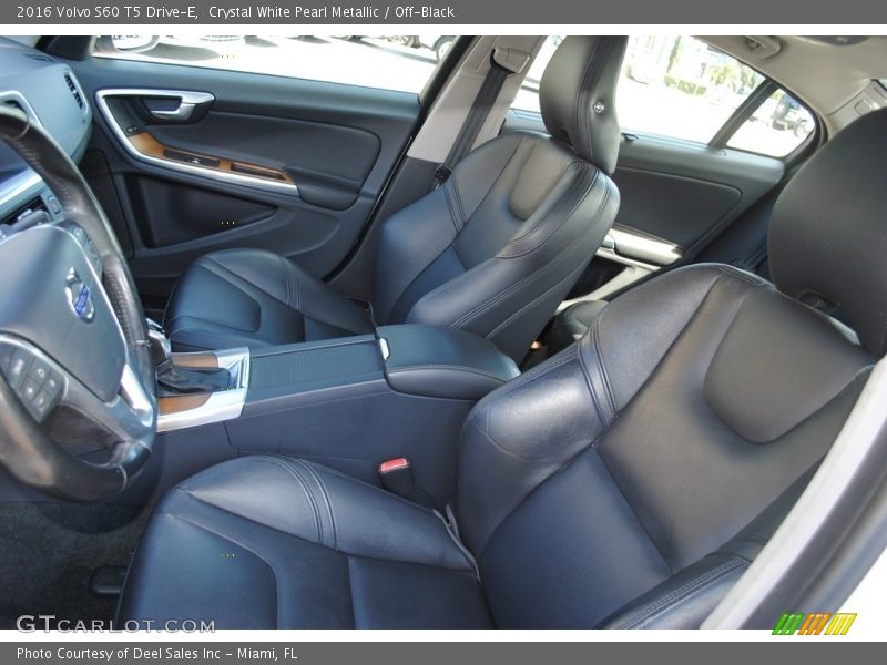 Crystal White Pearl Metallic / Off-Black 2016 Volvo S60 T5 Drive-E