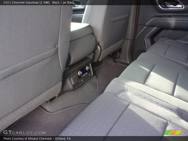 Black / Jet Black 2021 Chevrolet Suburban LS 4WD