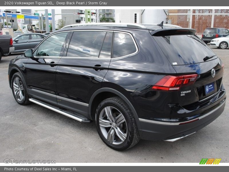 Deep Black Pearl / Storm Gray 2020 Volkswagen Tiguan SEL