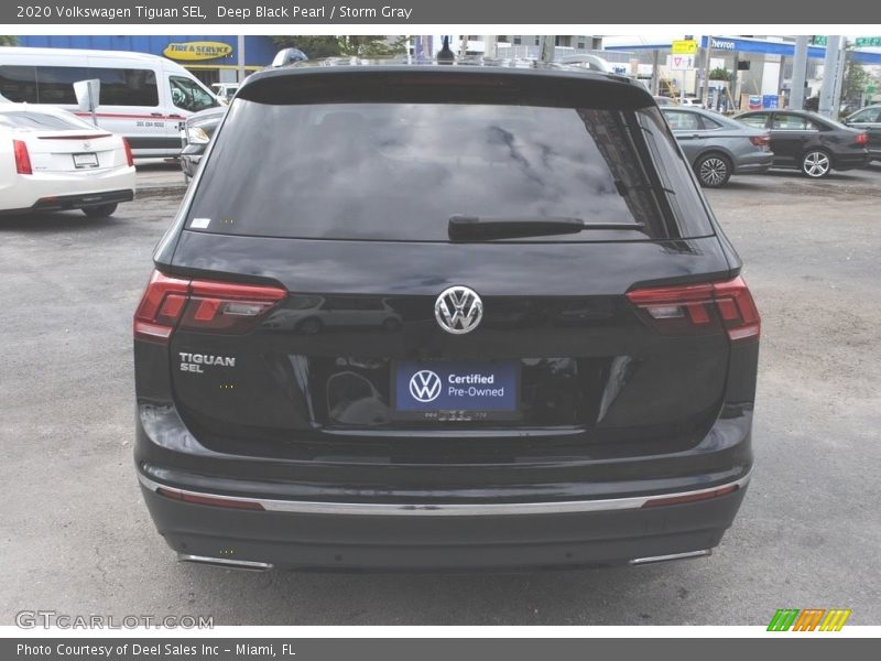 Deep Black Pearl / Storm Gray 2020 Volkswagen Tiguan SEL