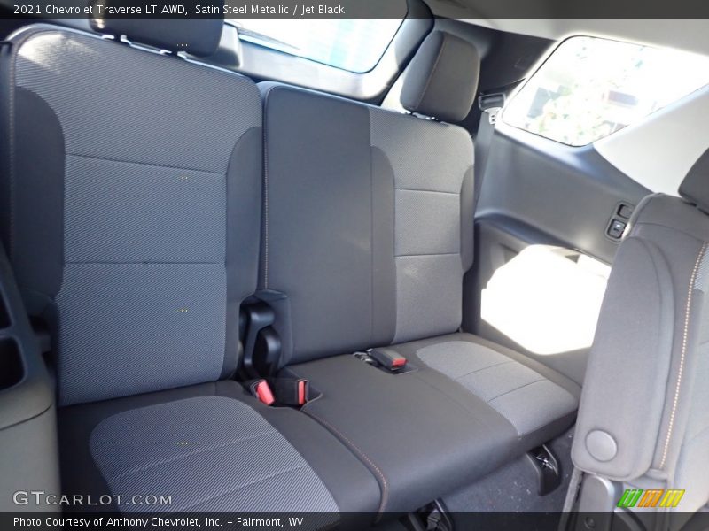 Satin Steel Metallic / Jet Black 2021 Chevrolet Traverse LT AWD