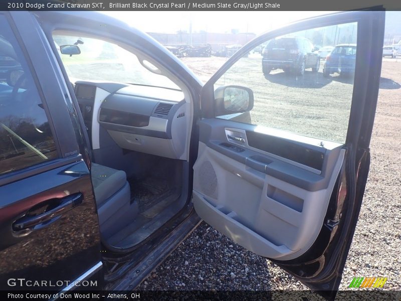 Brilliant Black Crystal Pearl / Medium Slate Gray/Light Shale 2010 Dodge Grand Caravan SXT