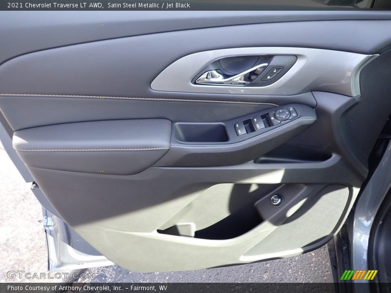 Satin Steel Metallic / Jet Black 2021 Chevrolet Traverse LT AWD