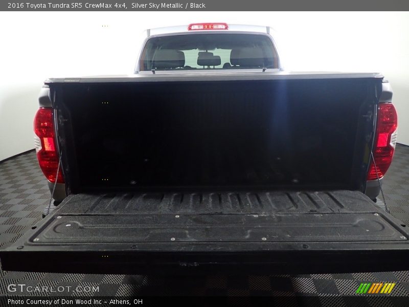 Silver Sky Metallic / Black 2016 Toyota Tundra SR5 CrewMax 4x4