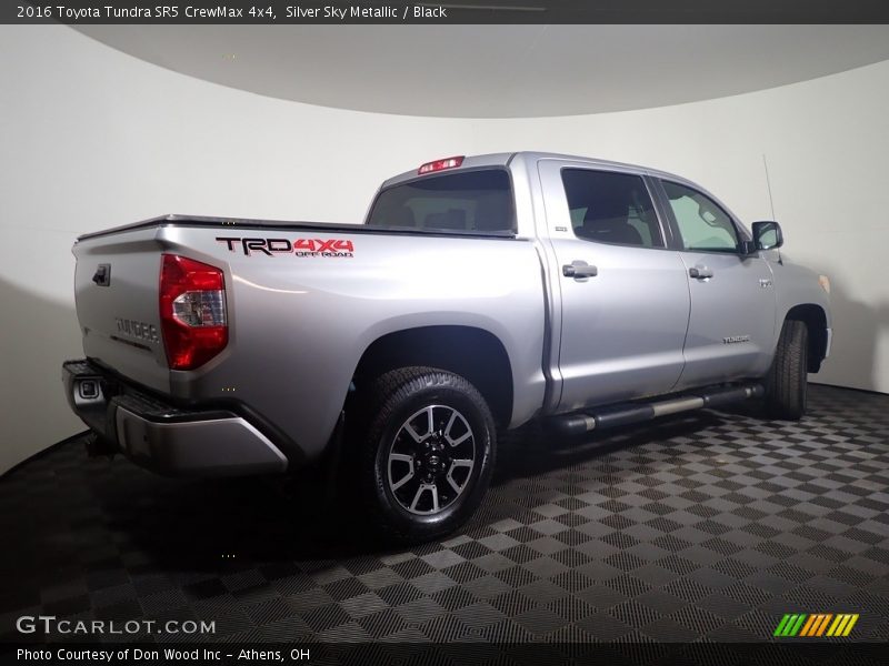 Silver Sky Metallic / Black 2016 Toyota Tundra SR5 CrewMax 4x4
