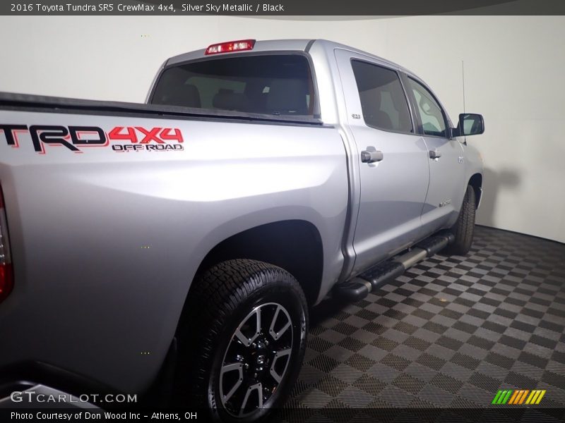 Silver Sky Metallic / Black 2016 Toyota Tundra SR5 CrewMax 4x4