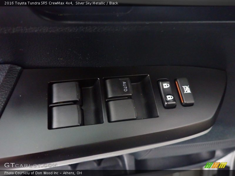 Silver Sky Metallic / Black 2016 Toyota Tundra SR5 CrewMax 4x4