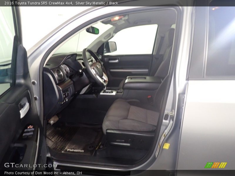 Silver Sky Metallic / Black 2016 Toyota Tundra SR5 CrewMax 4x4