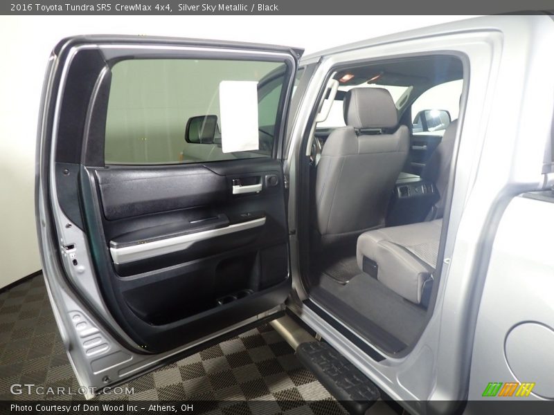 Silver Sky Metallic / Black 2016 Toyota Tundra SR5 CrewMax 4x4