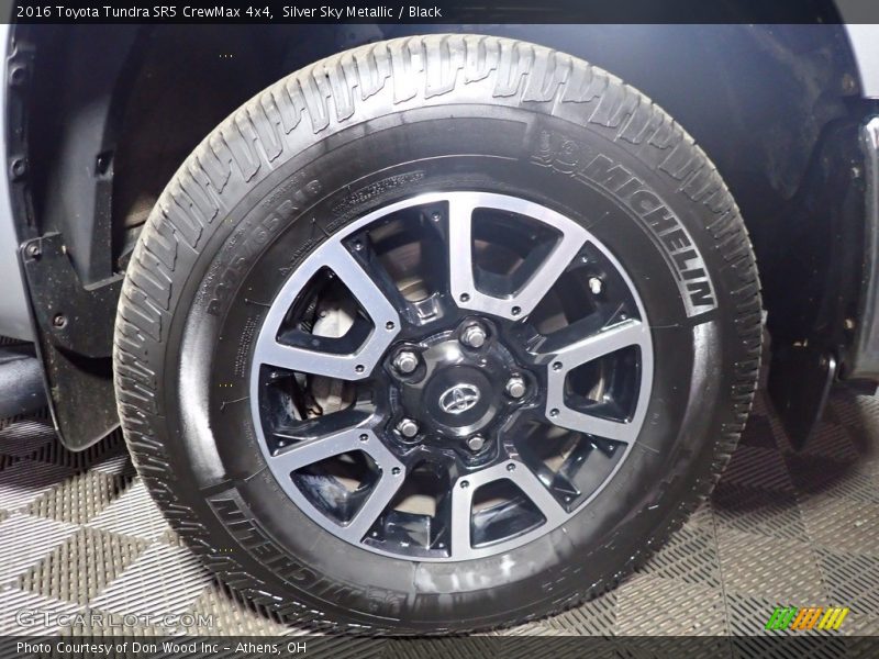 Silver Sky Metallic / Black 2016 Toyota Tundra SR5 CrewMax 4x4