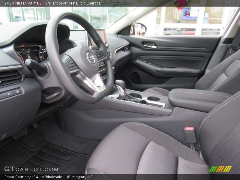 Brilliant Silver Metallic / Charcoal 2020 Nissan Altima S