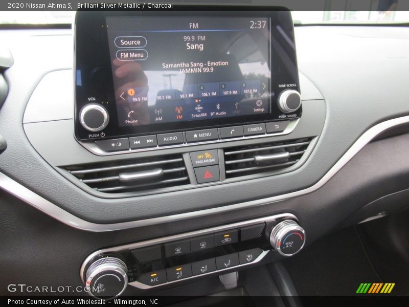 Brilliant Silver Metallic / Charcoal 2020 Nissan Altima S