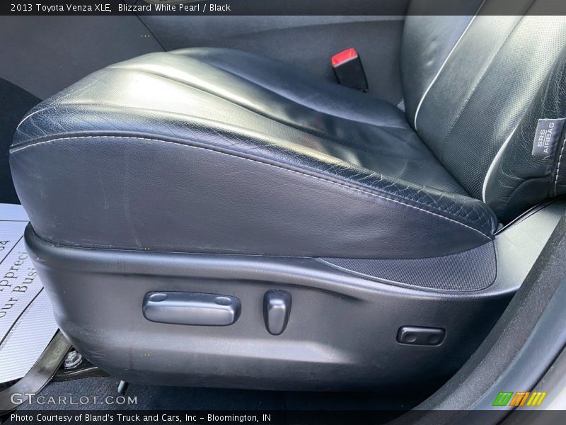 Blizzard White Pearl / Black 2013 Toyota Venza XLE