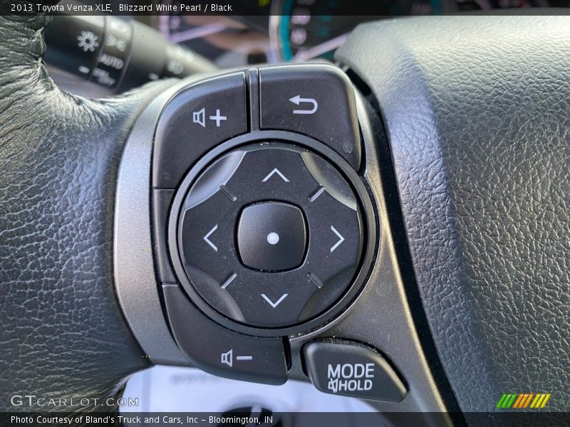 Blizzard White Pearl / Black 2013 Toyota Venza XLE