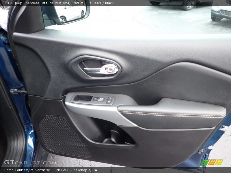 Patriot Blue Pearl / Black 2018 Jeep Cherokee Latitude Plus 4x4