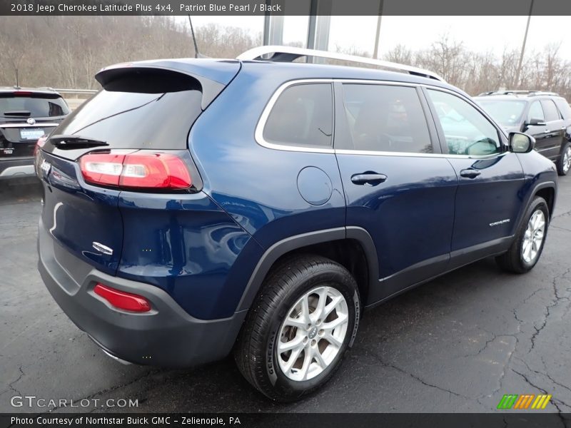 Patriot Blue Pearl / Black 2018 Jeep Cherokee Latitude Plus 4x4
