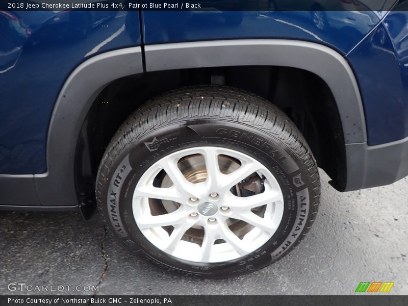 Patriot Blue Pearl / Black 2018 Jeep Cherokee Latitude Plus 4x4