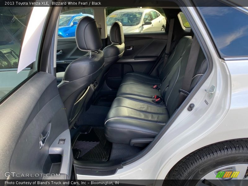 Blizzard White Pearl / Black 2013 Toyota Venza XLE