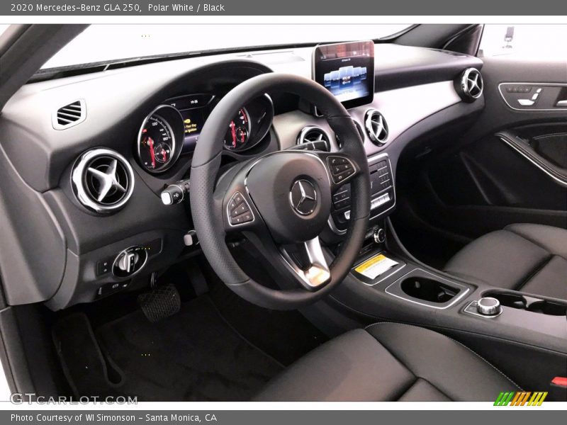 Polar White / Black 2020 Mercedes-Benz GLA 250