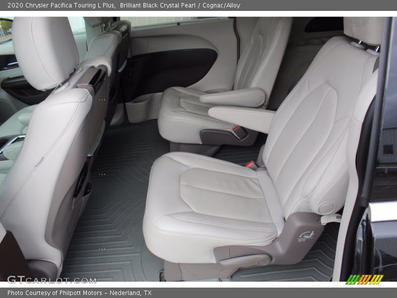 Brilliant Black Crystal Pearl / Cognac/Alloy 2020 Chrysler Pacifica Touring L Plus