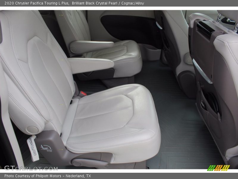 Brilliant Black Crystal Pearl / Cognac/Alloy 2020 Chrysler Pacifica Touring L Plus