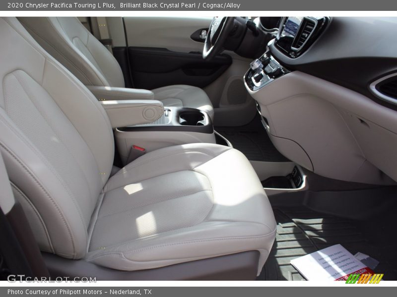 Brilliant Black Crystal Pearl / Cognac/Alloy 2020 Chrysler Pacifica Touring L Plus