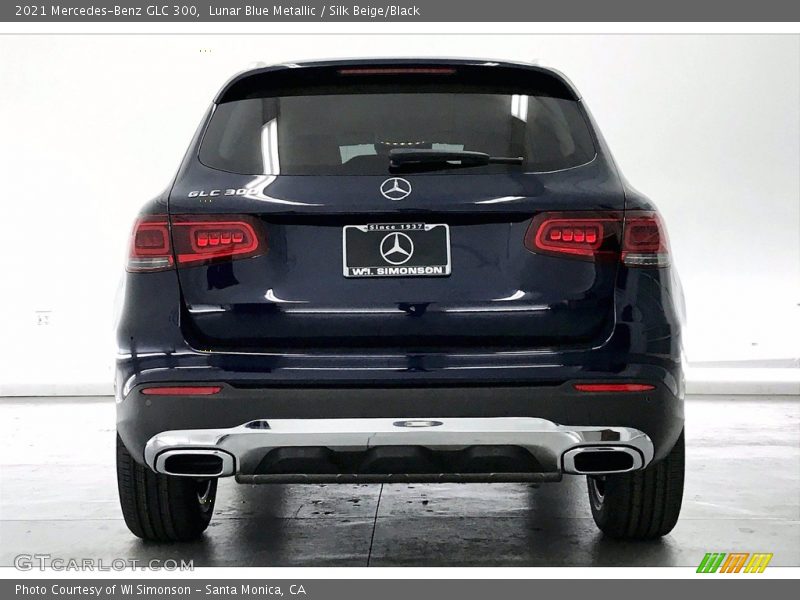 Lunar Blue Metallic / Silk Beige/Black 2021 Mercedes-Benz GLC 300